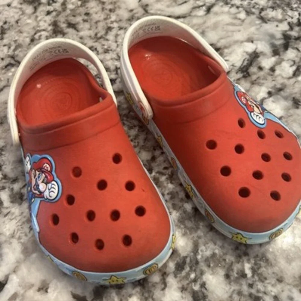 CROCS these kids